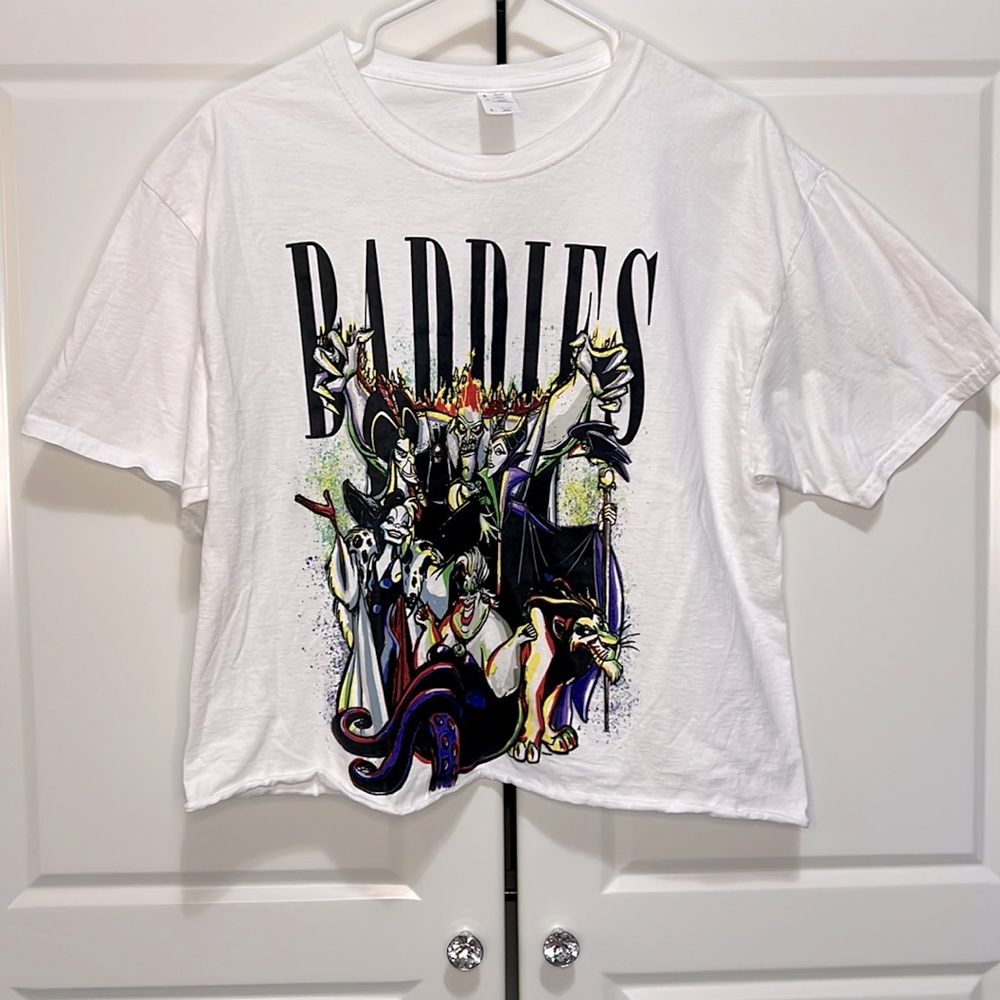 Disney Baddies Customized Cropped Graphic T-Shirt - Sz L